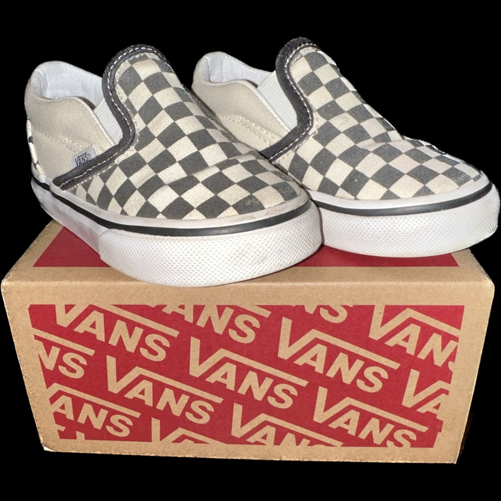 Toddler slip on black and white checkered Vans